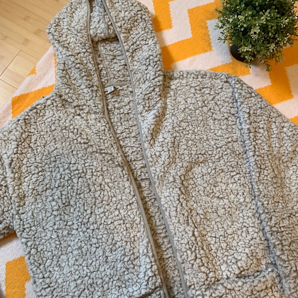 AE Sherpa Sweater